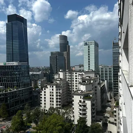 Heart Free Parking * 华沙