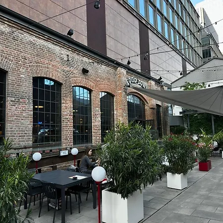 Heart Free Parking *