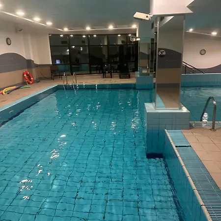 Heart Free Parking * 华沙